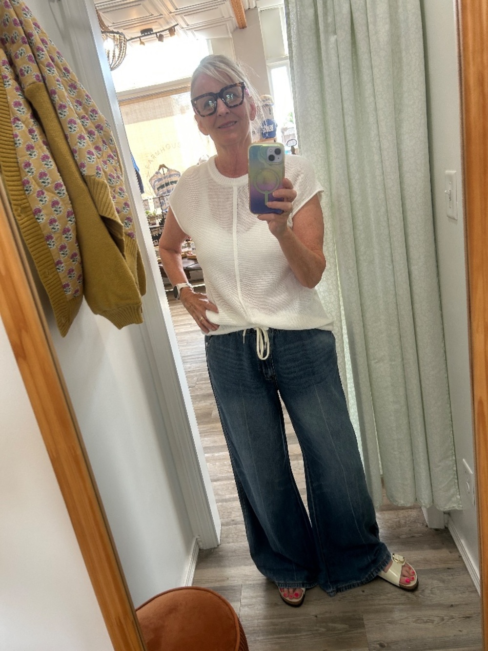 Judy Blue Palazzo Jeans - Picture 2 of 2